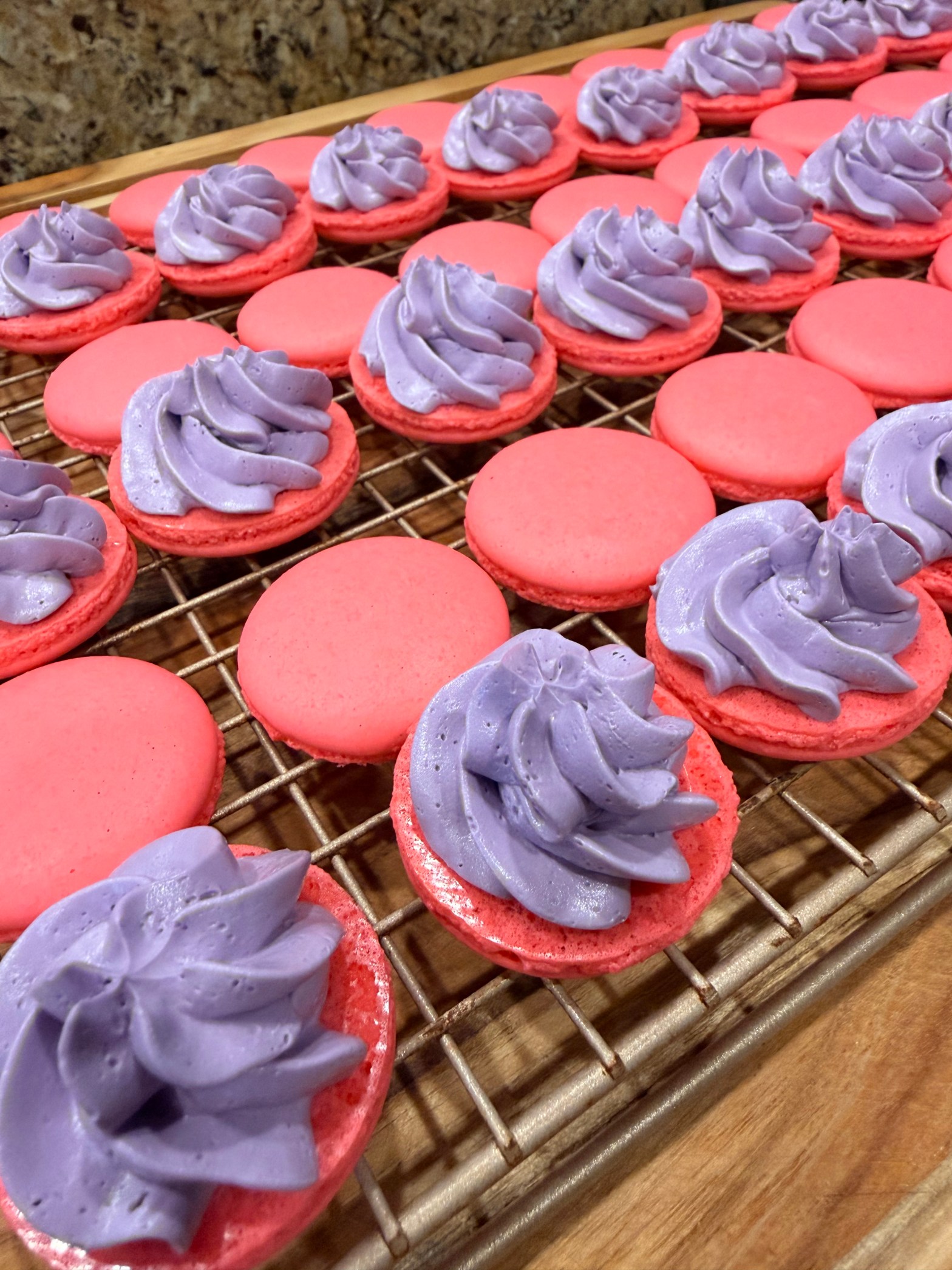 Lemon and lavender&nbsp;macarons